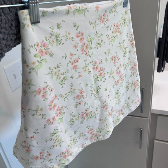 Skatie Paige Crop and matching Naomi Skort SET - Picture 11 of 14